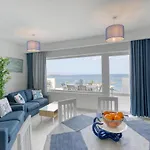 Seafront With Beautiful Views & Outdoor By 360 Estates Сент-Полс-Бей