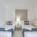 Seafront With Beautiful Views & Outdoor By 360 Estates Сент-Полс-Бей