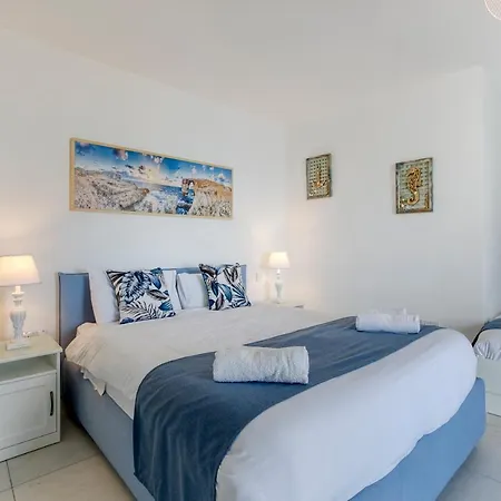 Apartment Seafront With Beautiful Views & Outdoor By 360 Estates St. Paul's Bay