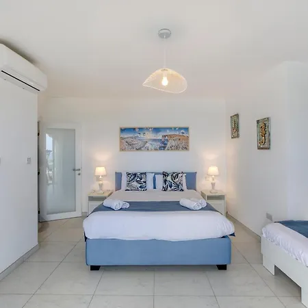 Seafront With Beautiful Views & Outdoor By 360 Estates * St. Paul's Bay