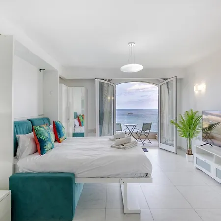Seafront With Beautiful Views & Outdoor By 360 Estates St. Paul's Bay