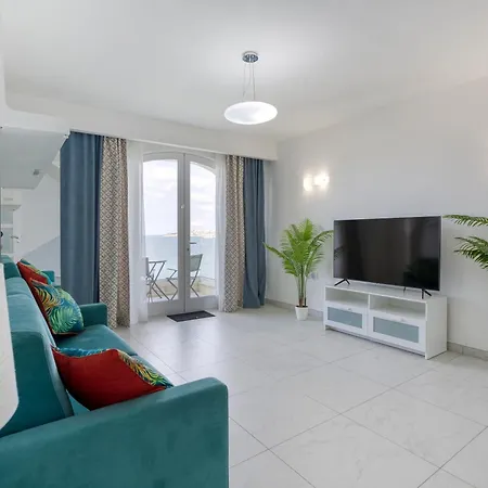 Seafront With Beautiful Views & Outdoor By 360 Estates * St. Paul's Bay