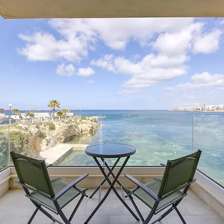 Seafront With Beautiful Views & Outdoor By 360 Estates