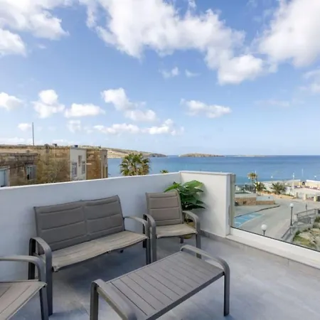 Seafront With Beautiful Views & Outdoor By 360 Estates Apartment *