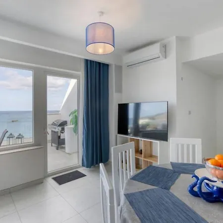 Seafront With Beautiful Views & Outdoor By 360 Estates Apartment