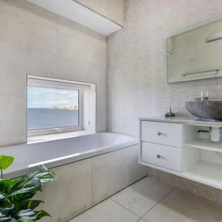 Seafront With Beautiful Views & Outdoor By 360 Estates San Pawl il-Baħar