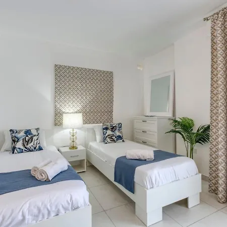 Seafront With Beautiful Views & Outdoor By 360 Estates St. Paul's Bay