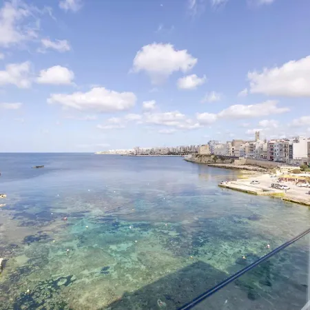 Seafront With Beautiful Views & Outdoor By 360 Estates *