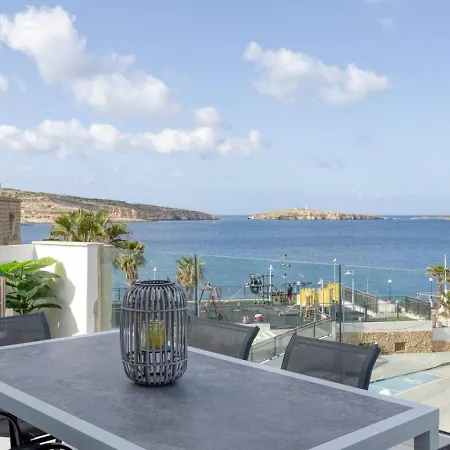 Seafront With Beautiful Views & Outdoor By 360 Estates