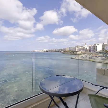 Seafront With Beautiful Views & Outdoor By 360 Estates *