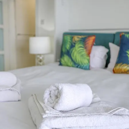Seafront With Beautiful Views & Outdoor By 360 Estates Appartement *