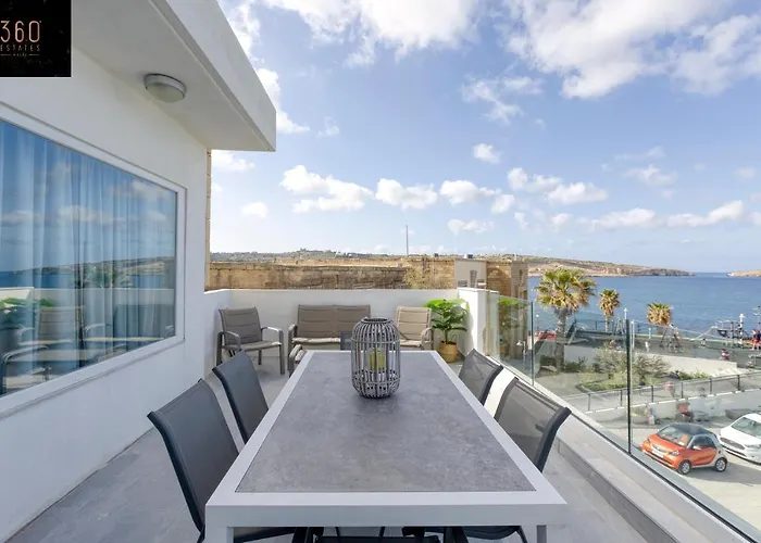 Seafront With Beautiful Views & Outdoor By 360 Estates