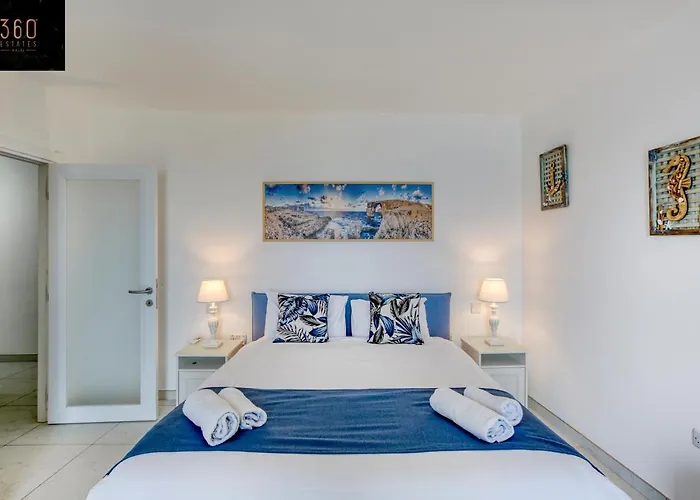 Seafront With Beautiful Views & Outdoor By 360 Estates St. Paul's Bay