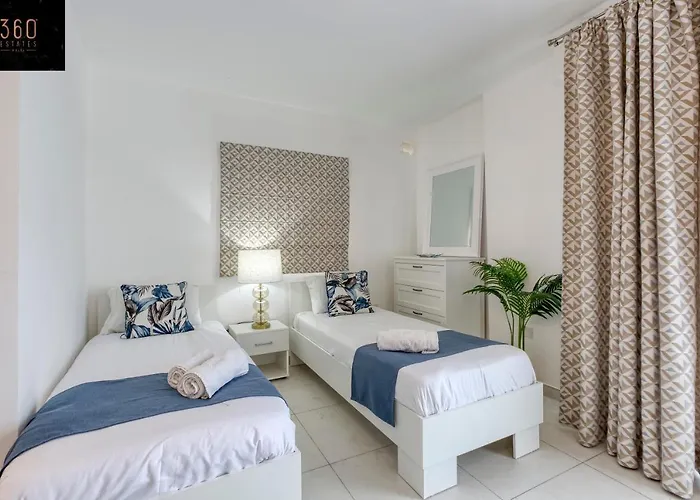 Seafront With Beautiful Views & Outdoor By 360 Estates St. Paul's Bay