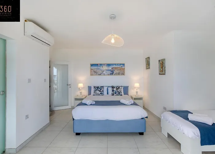 Seafront With Beautiful Views & Outdoor By 360 Estates * St. Paul's Bay