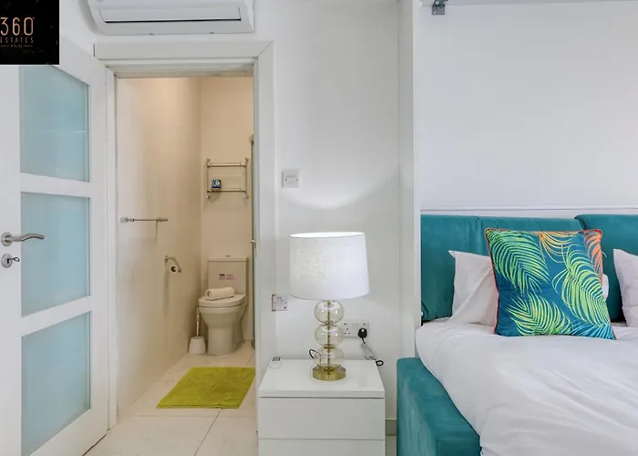 Appartamento Seafront With Beautiful Views & Outdoor By 360 Estates St. Paul's Bay