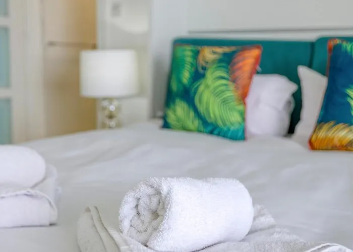 Seafront With Beautiful Views & Outdoor By 360 Estates * St. Paul's Bay