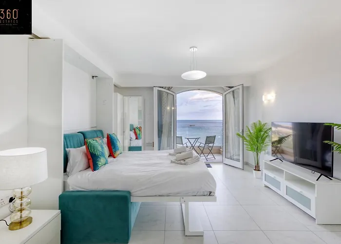 Seafront With Beautiful Views & Outdoor By 360 Estates St. Paul's Bay