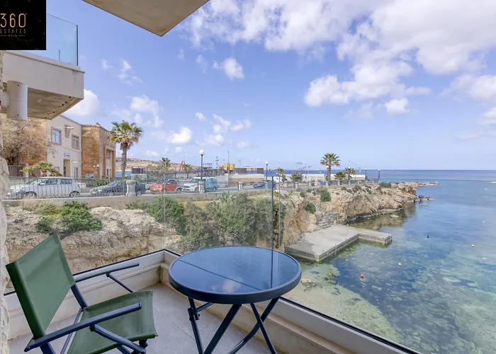 Seafront With Beautiful Views & Outdoor By 360 Estates